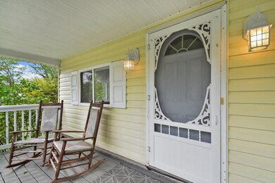 362 E 3rd St, Wind Gap, PA 18091 - photo 5