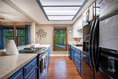 9 Whitfield Ln, Bella Vista, AR 72715 - photo 3