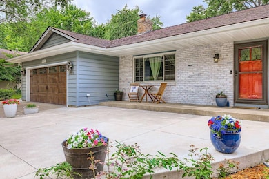 10215 Union Terrace Ln N, Maple Grove, MN 55369 - photo 2