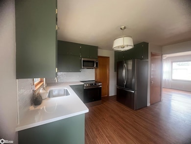 710 8th St S, Humboldt, IA 50548 - photo 7