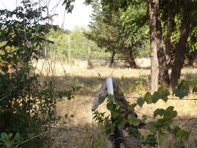 4015 SE Cr 1080 unit 1, Corsicana, TX 75109 - photo 7