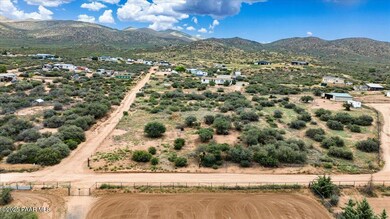 1815 N Dynamite Way, Dewey-Humboldt, AZ 86327 - photo 4