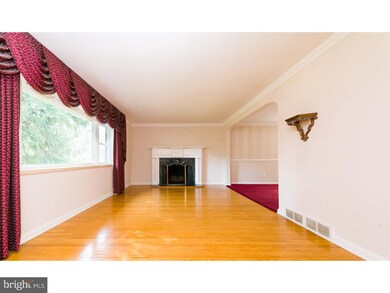2730 N Kent Rd, Broomall, PA 19008 - photo 3