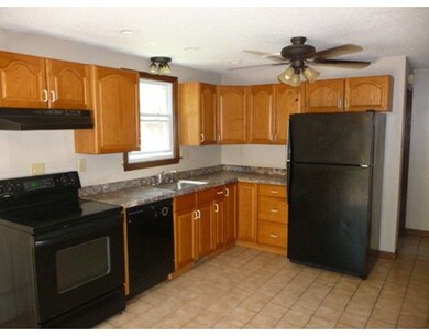 50 North St unit 1, Bellingham, MA 02019 - photo 5