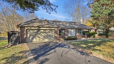 7370 Hidden Valley Dr, Plainfield, IN 46168 - photo 3