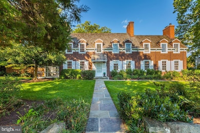 5053 Massachusetts Ave NW, Washington, DC 20016 - photo 2