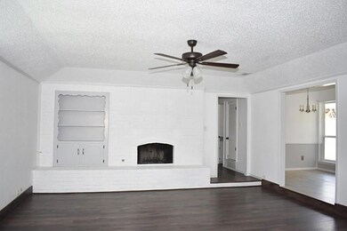 913 Shell Ct, Bedford, TX 76022 - photo 4