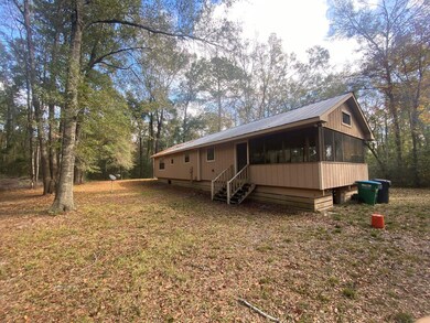 324 Northwood Rd, Crawfordville, FL 32327 - photo 2
