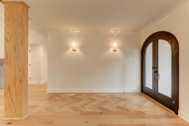 301 Kings Ct Laf-4