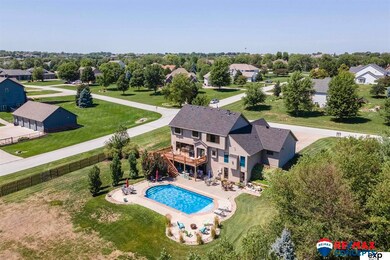 Compliments of previous listing agent