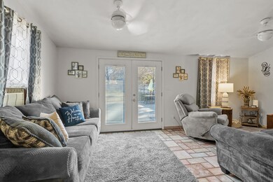 2822 Sewell St, Rockford, IL 61109 - photo 4