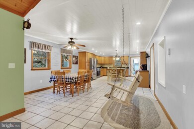 1021 Pine Stump Rd, Chambersburg, PA 17202 - photo 5