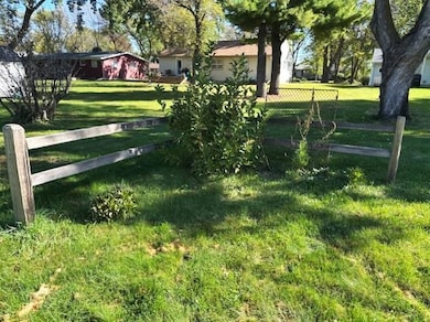 606 S 11th St, Montevideo, MN 56265 - photo 5