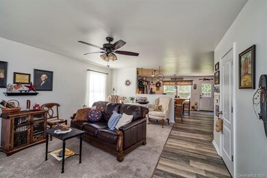 1410 Commonwealth Ave, Statesville, NC 28677 - photo 7