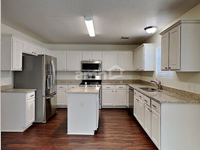 515 Chinkapin Oak Dr, Spring, TX 77386 - photo 3