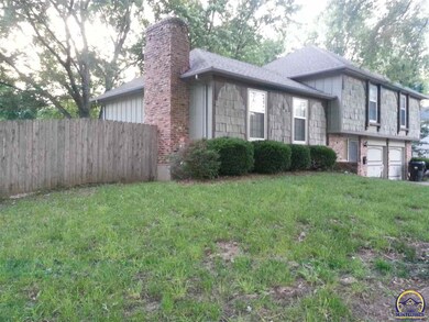 3401 SW Oak Pkwy, Topeka, KS 66614 - photo 2