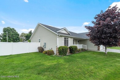 003-8832NHandlerDr-Hayden-ID-83835-SMALL