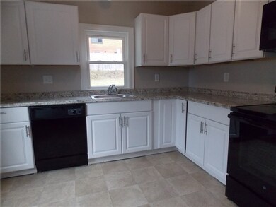 80 Read Ave, Coventry, RI 02816 - photo 3