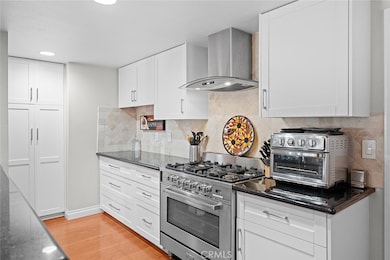 7671 Juliette Low Dr, Huntington Beach, CA 92647 - photo 2