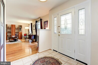 12028 Coldstream Dr, Potomac, MD 20854 - photo 2