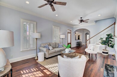 Charleston Single Living