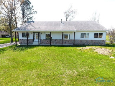 1704 N Genoa Clay Center Rd, Genoa, OH 43430 - photo 2