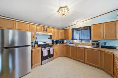 unlisted-address, Redding, CA 96003 - photo 3