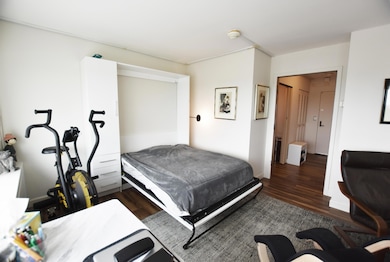 21E Living7