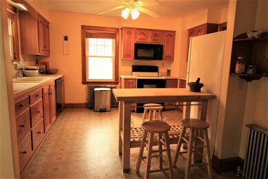 584 Summer St, Saint Johnsbury, VT 05819 - photo 4