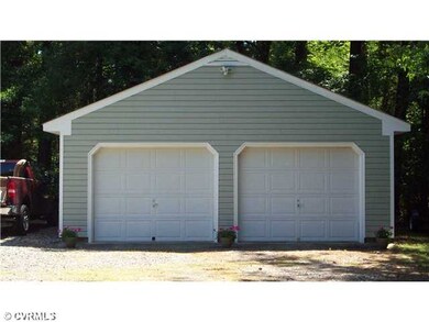 Parking Lot/Garage