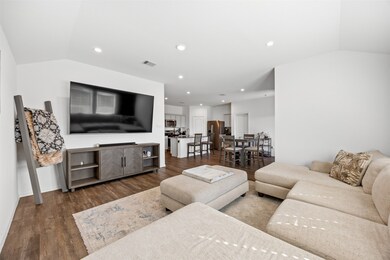 14200 Yellow Jacket, Willis, TX 77318 - photo 4