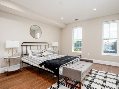 45 L St unit 3, Boston, MA 02127 - photo 3