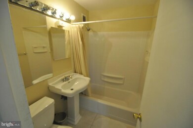 1121 Arlington Blvd unit 842, Arlington, VA 22209 - photo 6