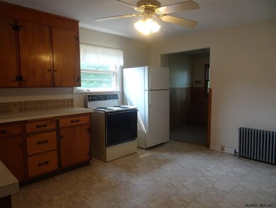 828 Harrison Ave, Schenectady, NY 12306 - photo 2