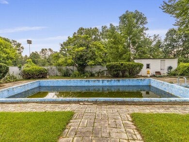 N69W15889 Eileen Ave, Menomonee Falls, WI 53051 - photo 6