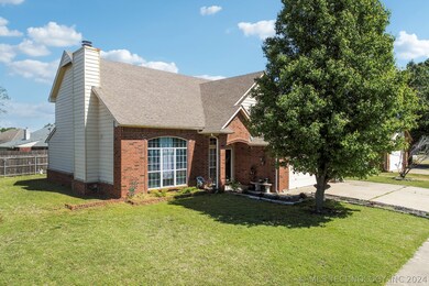 1459 E 138th St, Glenpool, OK 74033 - photo 2