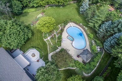 1616 Hedg Ct, Naperville, IL 60565 - photo 2