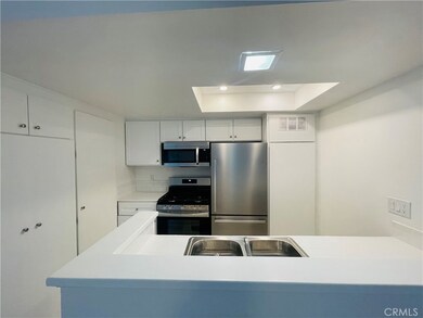 7025 Glade Ave unit 18, Canoga Park, CA 91303 - photo 5