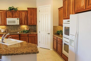 Kitchen (2)