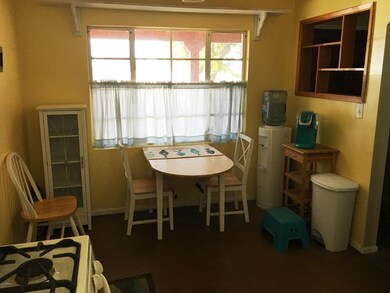 kitchen eating area