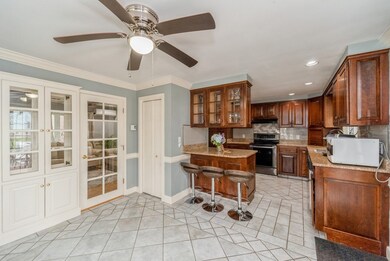 47 Greenfield St, Worcester, MA 01604 - photo 7