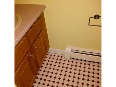 2060 Mineral Spring Ave unit 5, North Providence, RI 02911 - photo 4