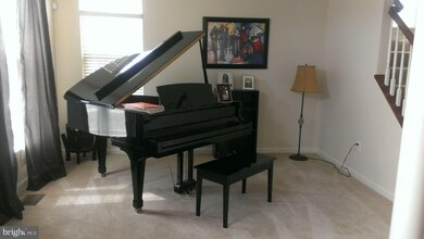 3440 Amberton Ct, White Plains, MD 20695 - photo 3