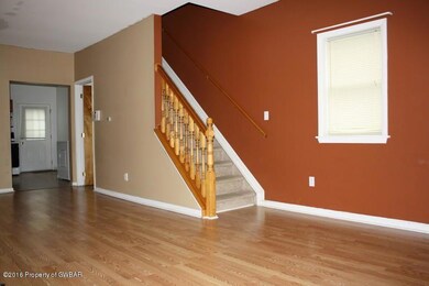 22 Loomis St, Wilkes Barre, PA 18702 - photo 6