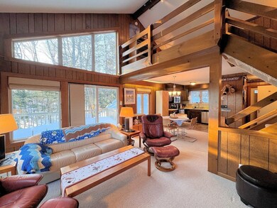Living/Dining area