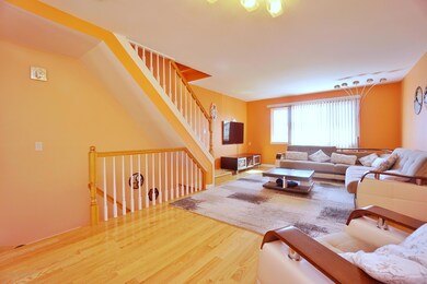 (4) DINING ROOM LIVING ROOM