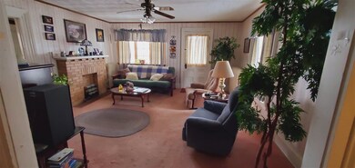 Upstairs livingroom