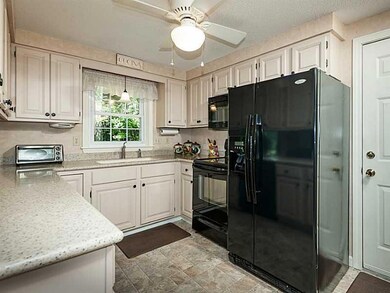 137 Flintlock Village Dr unit 2, Wells, ME 04090 - photo 5