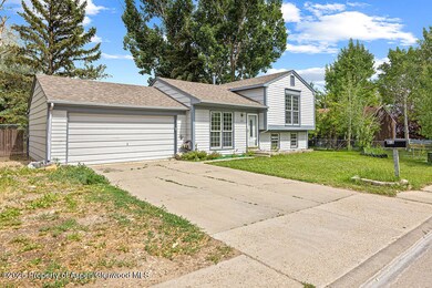 813 Finley Ln, Craig, CO 81625 - photo 4