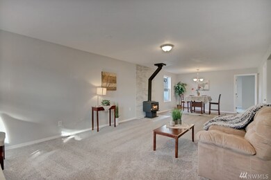 1181 Pioneer St, Enumclaw, WA 98022 - photo 4